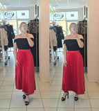 Betty Pleated Skirt Red